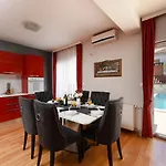 Jure By Interhome *