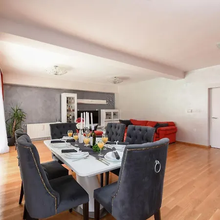 Jure By Interhome