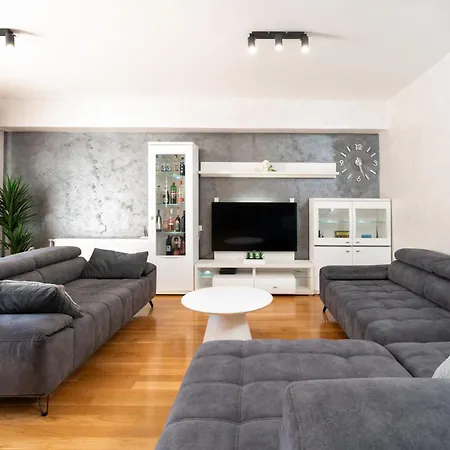 Jure By Interhome