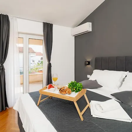 Jure By Interhome * Bokanjac